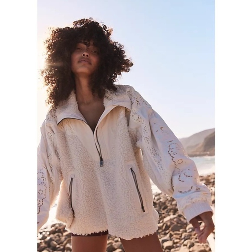 Free People Care Seaside Fleece XL in Brushed Sail
